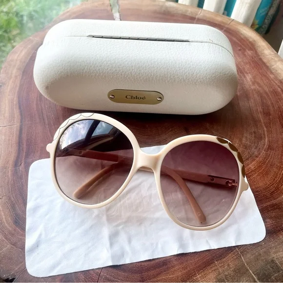 Chloe Cream Scallop Accent Vintage Sunglasses - Picture 1 of 12